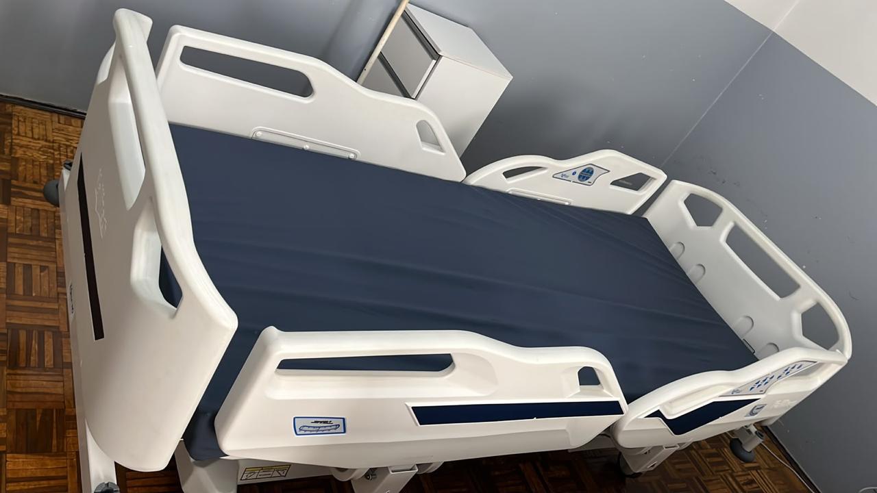 Cama hospitalar adquirida com apoio da consultoria de TI em saúde da Perondi Tech