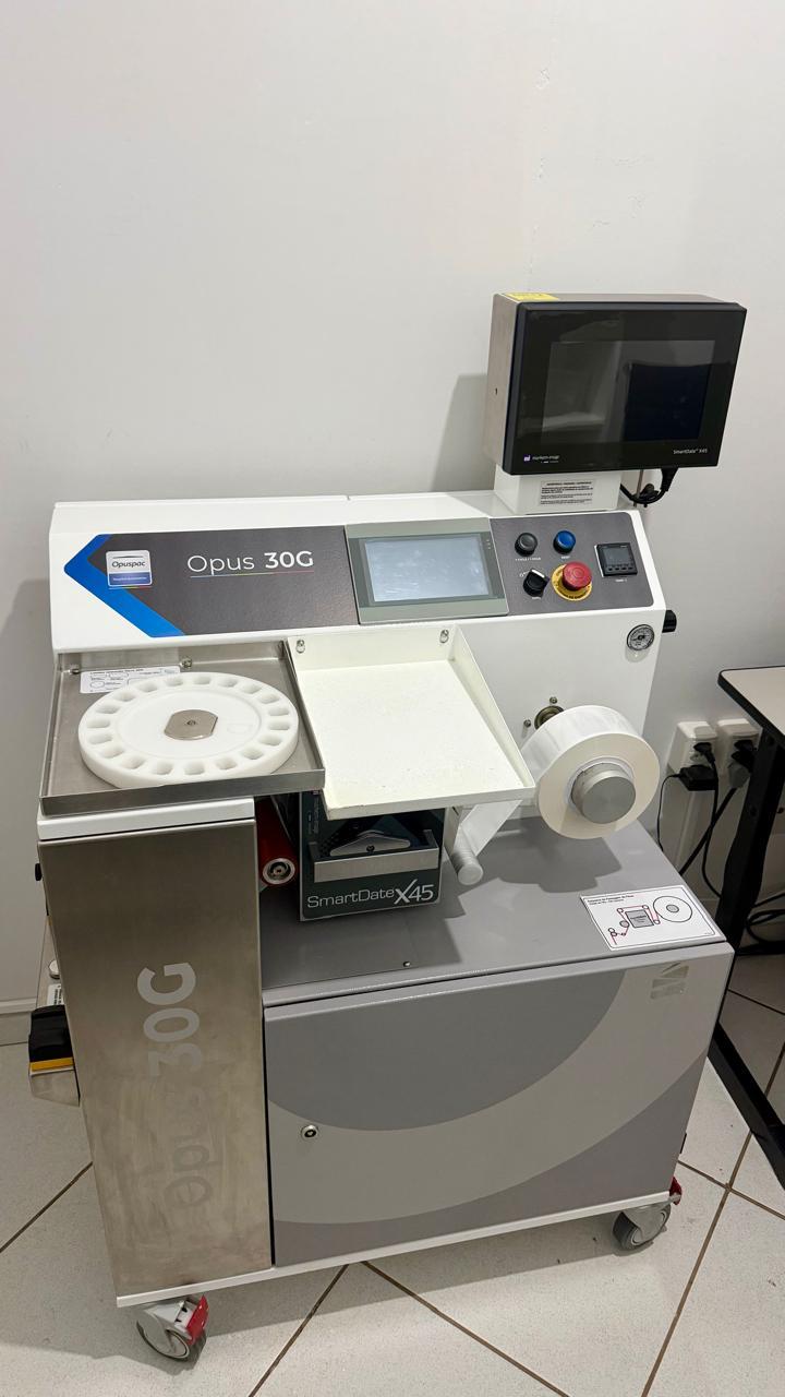 Equipamento Opuspac configurado em infraestrutura hospitalar pela Perondi Tech
